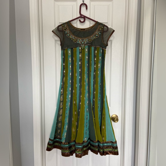 Karishma // Traditional Indian Dress & Scarf Set - Picture 1 of 15